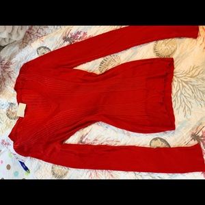Dolce & Gabanna red v neck long sleeved sweater